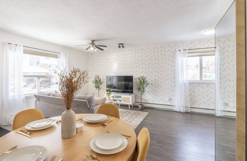 Yellowknife Apartment | THE CANARY NOOK - Your Perfect Northern Getaway