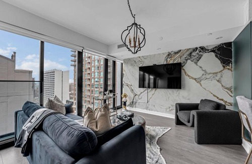 Bloor-Yorkville Apartment | The Cumberland Suites