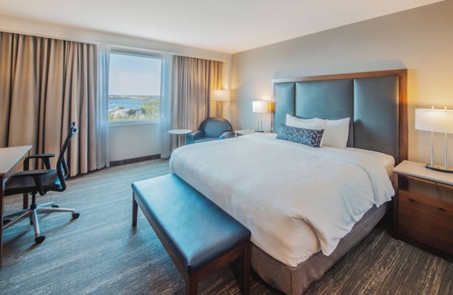 Yellowknife Hotel | The Explorer Hotel Yellowknife