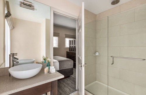 University Circle Hotel | The Glidden House