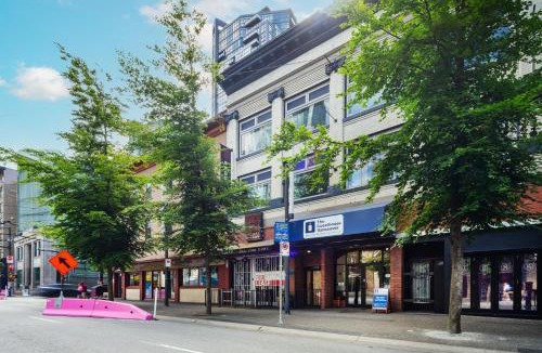 Downtown Vancouver Hotel | The Guesthouse Vancouver Downtown