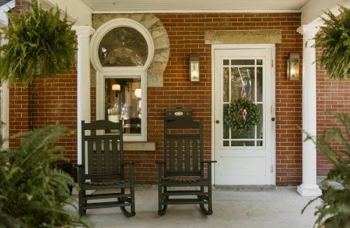 Shelby House | The Hatchery House Spacious Historic Getaway