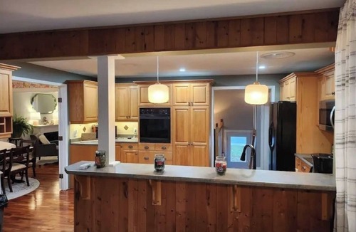 Hampton House | The Heron's Landing Guest House.