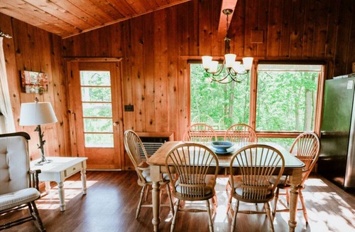 Cedar House | The Irwin Cottage