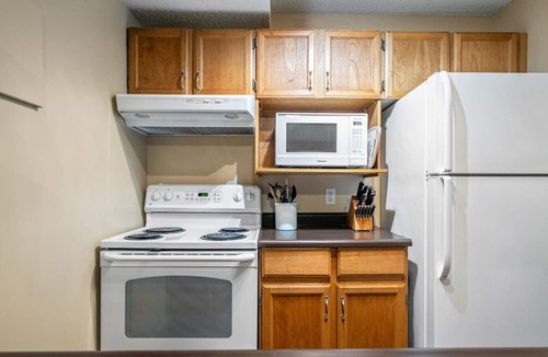 East Kootenay Condo | The Keep | Ski-In/Out Toby Chair | Ground Floor
