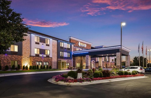 Lincoln Park Hotel | The Leo Collection Detroit, an Ascend Collection Hotel