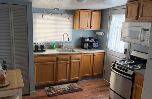 Pymatuning Central Cabin | The Lil Cottage By The Lake