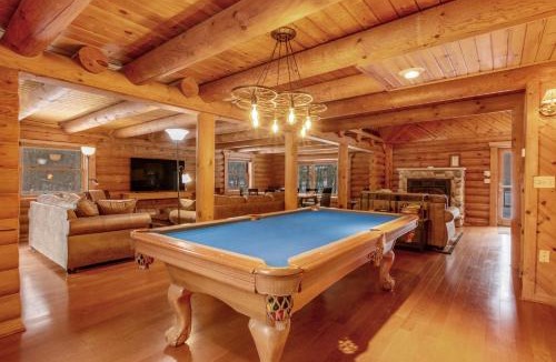 Necedah House | The Logs
