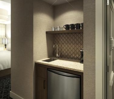 Canmore Hotel | The Malcolm Hotel
