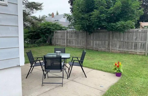Niagara Falls Apartment | The Maria Two Bedroom LOWER, close to Falls & Casino!