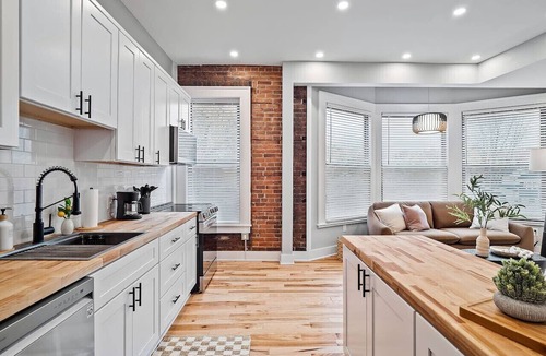 Detroit - Shoreway Apartment | The Modern Boho Brick Loft