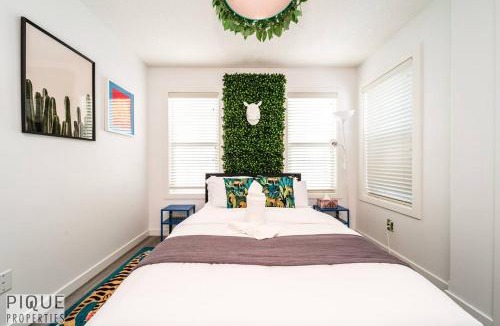 Griesbach Apartment | The Obsolete Suite - HotTub - King Bed - AC - Pet Friendly