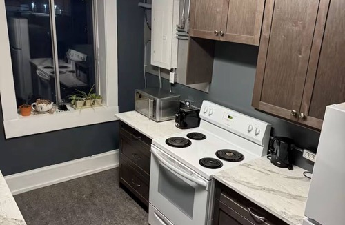Grandview Apartment | The Old Bank Suite - Second Floor