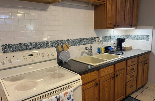 Fairport Harbor Apartment | The Sunrise Suite. Charming lower level 1-bedroom apartment, in Fairport Harbor