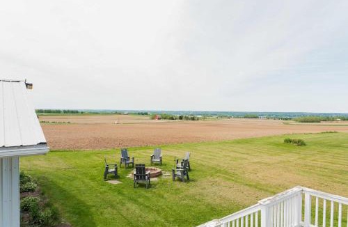 Geneva House | The View on Seneca Hot Tub Fire Pit Lake Views