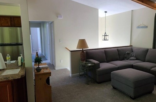 Lake Odessa House | Three bedroom Lakehouse, free parking