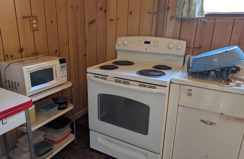 Tylersburg House | Tionesta LO a Rustic Cabin that sleeps 6!