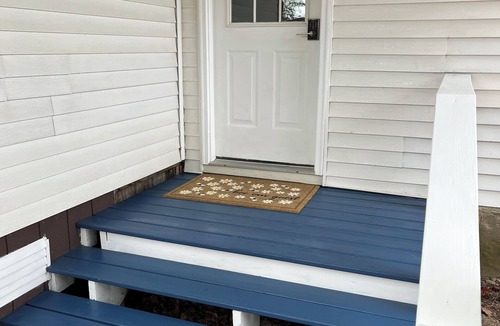 Put-in-Bay Apartment | Toledo House Guest Suite C. Catering to couples. Great location downtown PIB.