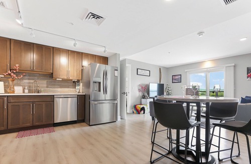Holcomb Condo | Top Floor Canandaigua Lake Condo With Water Stunning Views