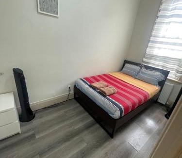 Fashion District Apartment | Toronto Inn 3 bedroom Apartments by MAJOR INTERNATIONAL SPORTING EVENT FAN - Free Upgrade and City Transit Pass