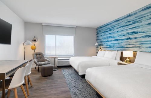 Geneva Hotel | TownePlace Suites by Marriott Geneva at SPIRE Academy