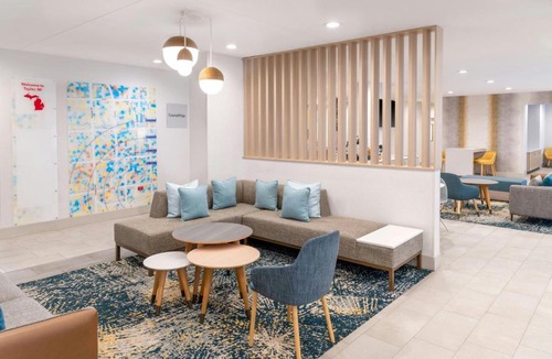 Taylor Hotel | TownePlace Suites by Marriott Detroit Taylor