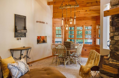 Lairdsville Cabin | Tranquil, Boho Cabin Retreat overlooking Lake