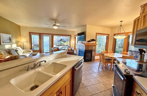 Lutsen Condo | Tranquil Hillside Lower 3BR Condo in Lutsen