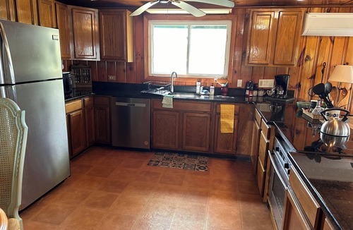 Franklin Cottage | Tranquil Lakeside 2-Bedroom Cottage w/Optional Bunkhouse