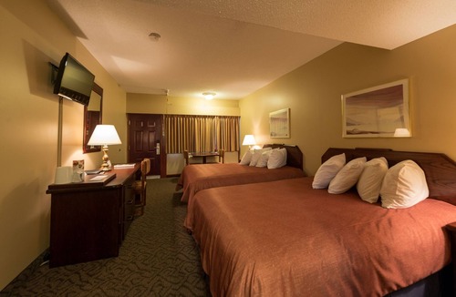 St. James Hotel | Travelodge by Wyndham Winnipeg Airport West