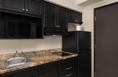 Estevan Hotel | Travelodge Suites by Wyndham Estevan