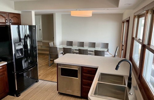 Traverse City House | Traverse City West Bay Direct Waterfront