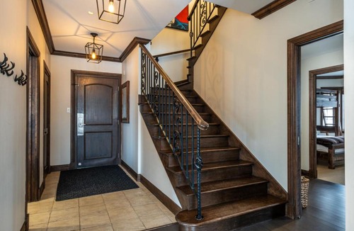 Mont-Tremblant Pedestrian Village Apartment | Tremblant Prestige - Bondurant 95-15