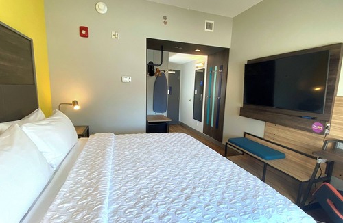 Little Italy Hotel | Tru By Hilton Baltimore Harbor East, MD