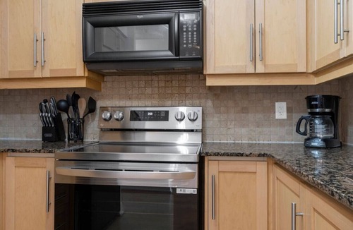Fashion District Hotel | TwentyTO - Free Parking - 2 min to Rogers Centre