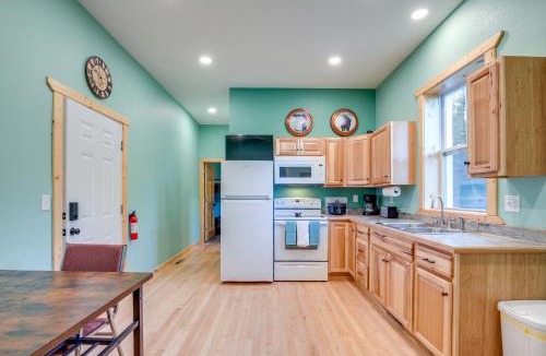 Houghton County Apartment | Ultimate UP Retreat Near ATV Trails & Twin Lakes