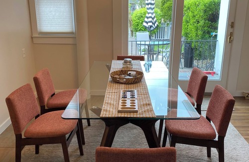 A-Zone Cottage | Updated A-Zone Beach Block+, 2 Bedroom, 2 Bath, Sleeping 6,