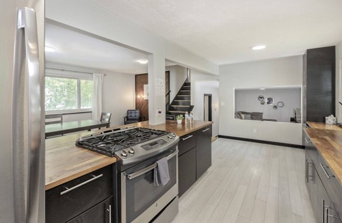 Willoughby House | Updated Bungalow Near Downtown Willoughby