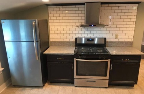 North Buffalo House | Upper (1 bedroom) unit located near Buffalo state college