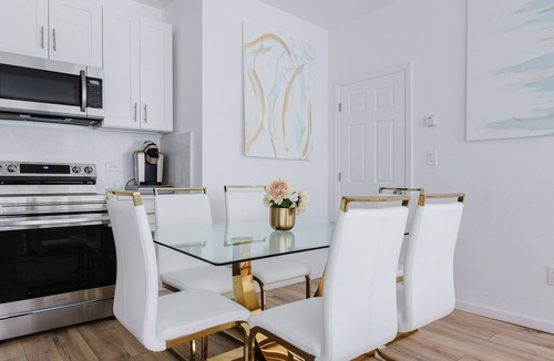 Dunwoodie House | Upscale NY Home with Easy Parking!