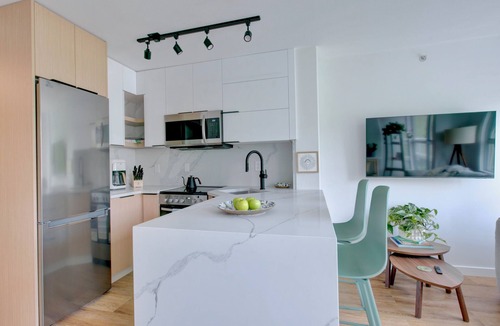Downtown Vancouver Apartment | Verde on Beach 💚 | Nature- inspired Studio in Downtown