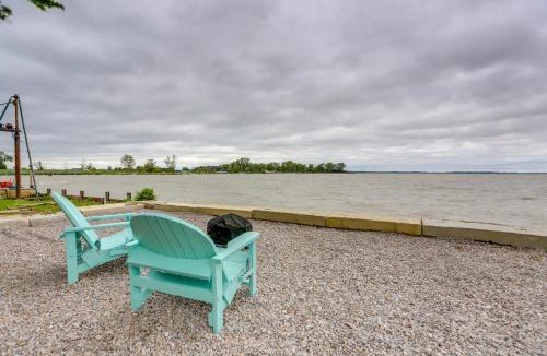 Vickery House | Vickery Cottage on Sandusky Bay w/Fire Pit!