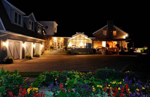 Grey Highlands Villa | Villa ∙ 1 bedroom ∙ 35 guests