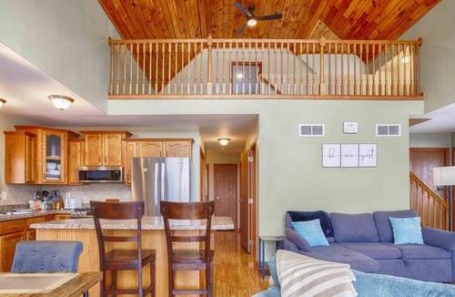 Hammondsport House | Vineyard with a View: Close to Wineries + Hot Tub!