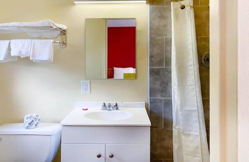North Lima Hotel | Visit Historic Trails and Enjoy Parking and Pet-Friendly Stay