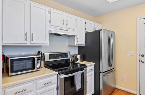 Wake Forest House | *Walk to Downtown * Fenced Yard