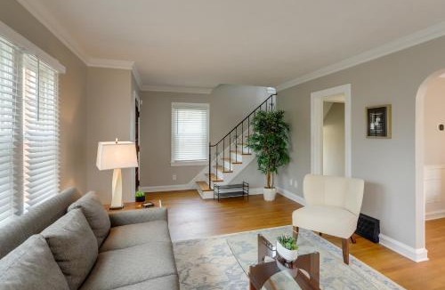 Avon Lake House | Walk to Lake Erie: Chic Home, Private Yard & Deck