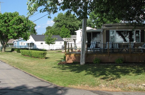 Vickery Cottage | Water Front, Quiet Location, Lake Erie Islands, Marina, Cedar Point