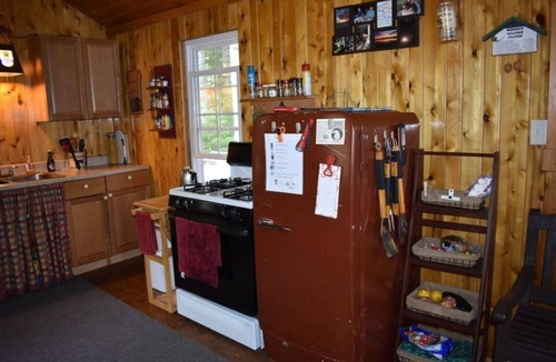 Osborn Cottage | Waterfront camp with Sandy Beach