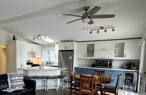 Caseville House | Waterfront/golf cart/tiki bar/boat slip/downtown!
